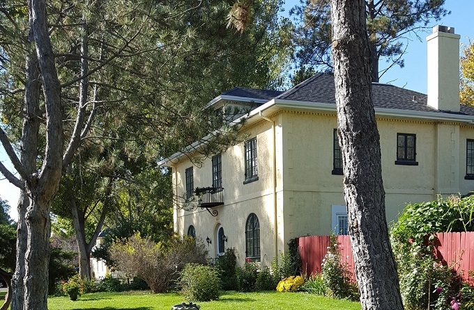 Tôi bàng hoàng phát hiện sếp gạ gẫm vợ sắp cưới của mình-1