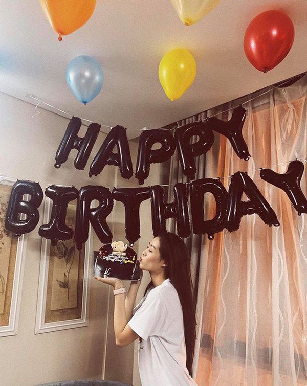 Hoa hậu trẻ tuổi gia thế đáng gờm: 19-20 tuổi đã ở nhà sang, bố mẹ cưng như công chúa-16