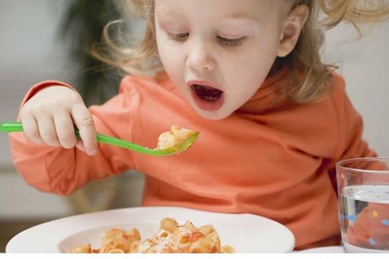 Đây là loại thực phẩm được coi là “sát thủ chiều cao”của trẻ, cha mẹ nên biết để tránh cho con ăn nhiều