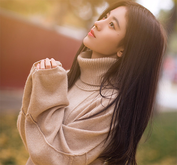 Về nhà bạn trai chơi, anh cấm tôi lên tầng 3, tò mò lên thử tôi chết sững thấy ảnh mình trên bàn thờ và sốc hơn khi bác giúp việc tiết lộ…-1