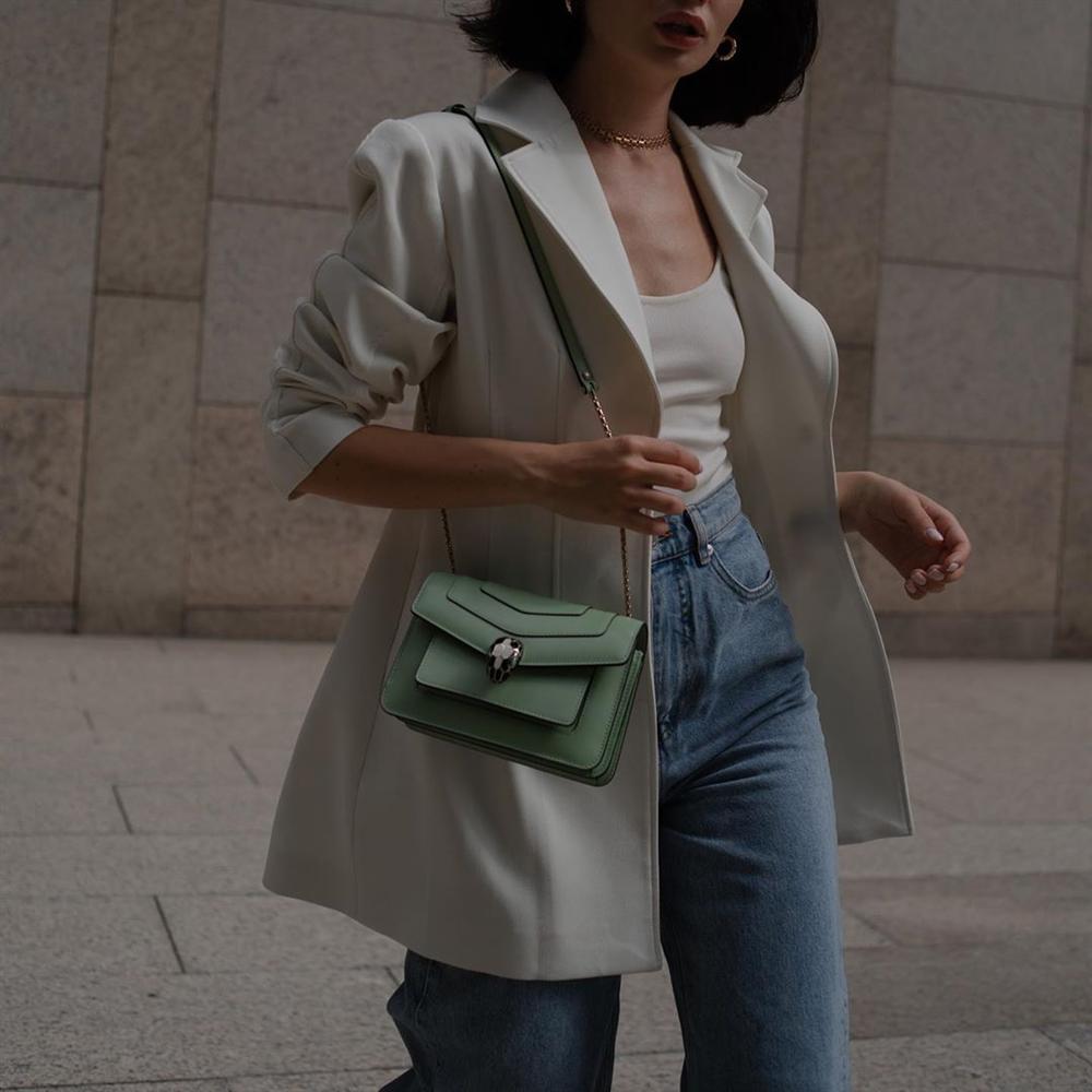 Nghe các quý cô Paris thị phạm 3 chiêu chọn blazer: Diện lên người là sang - xịn - mịn miễn bàn-8