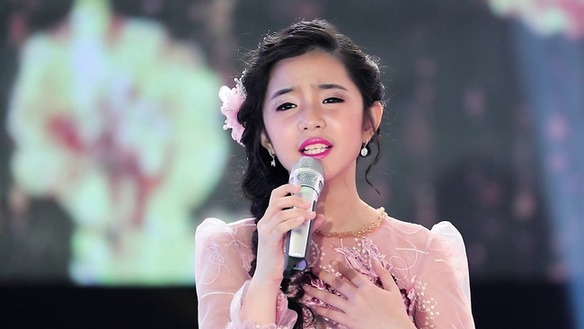 Con gái của Bằng Kiều: Tài năng đến mức Đàm Vĩnh Hưng cũng phải e dè, thành tích học tập cực giỏi và được bố dạy dỗ như này-2