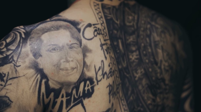 Thí sinh đầu tiên vào chung kết Rap Việt: Cơ cực mưu sinh và ý nghĩa hình xăm trên cơ thể-4