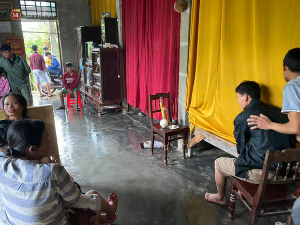 Sản phụ chết đuối trên đường đi sinh con: Quặn thắt nỗi đau giữa mênh mông nước lũ-3
