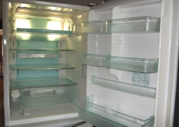 Cách khử mùi tủ lạnh lâu ngày không dùng chỉ trong tích tắc từ những nguyên liệu tự nhiên, sẵn có-1
