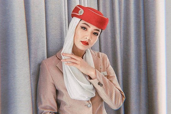 Gái đẹp Việt làm tiếp viên tại hãng hàng không đắt giá nhất hành tinh: Lương gần 1 tỷ/năm, từng đặt chân đến 76 quốc gia