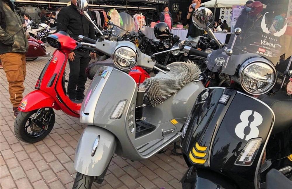 Yên xe máy chi chít đinh tán, nhìn thôi đã thấy đau, dân mạng liền kháo nhau: Chắc vòng 3 của khổ chủ bị mất cảm giác-2