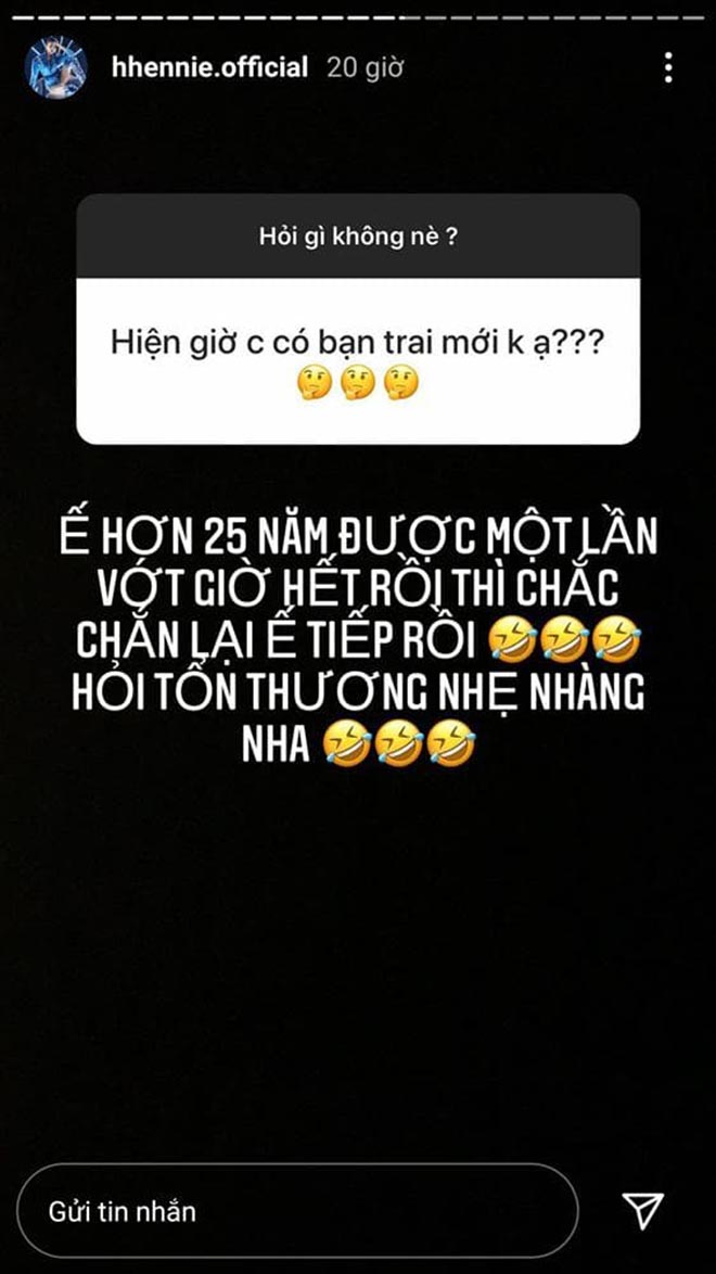 Phản ứng của H’Hen Niê khi bị hỏi chị có bạn trai mới không ạ?-2