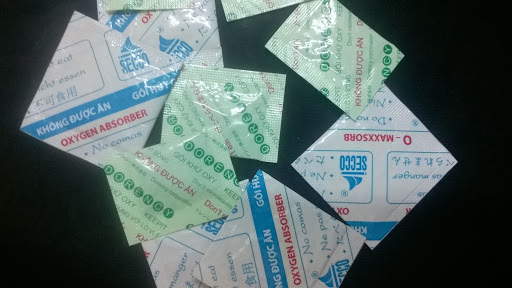 Không ngờ gói hút ẩm mọi người thường vứt đi lại có công dụng thiết thực, giúp gia đình tiết kiệm tiền thế này-1