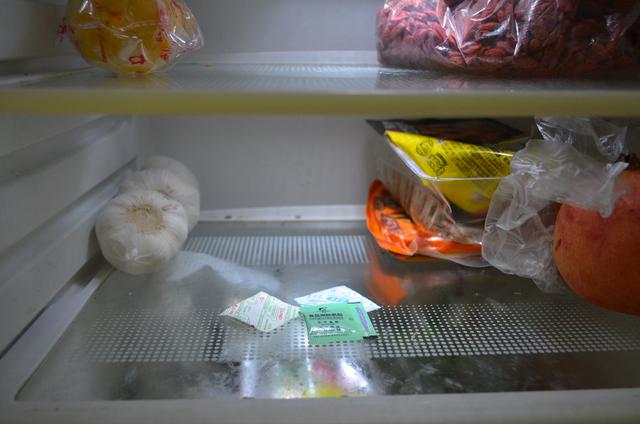 Không ngờ gói hút ẩm mọi người thường vứt đi lại có công dụng thiết thực, giúp gia đình tiết kiệm tiền thế này-3