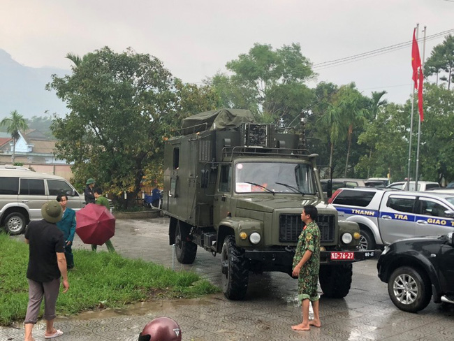 Sạt lở ở thủy điện Rào Trăng 3: Đoàn cứu hộ bị vùi lấp, Phó Tư lệnh Quân khu 4 cùng 12 cán bộ, chiến sĩ mất tích-3