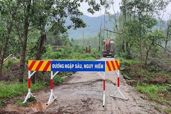 Sạt lở ở thủy điện Rào Trăng 3: Đoàn cứu hộ bị vùi lấp, Phó Tư lệnh Quân khu 4 cùng 12 cán bộ, chiến sĩ mất tích