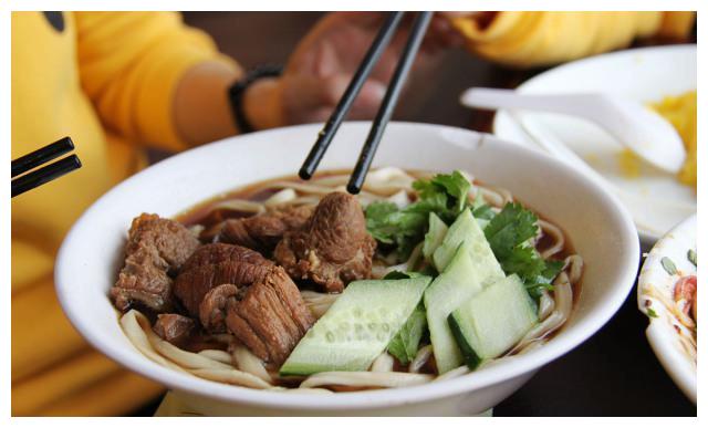 Bát mì này có thể làm hỏng cuộc đời 1 đứa trẻ, nhiều cha mẹ không coi trọng, vẫn vô tư cho con ăn-1