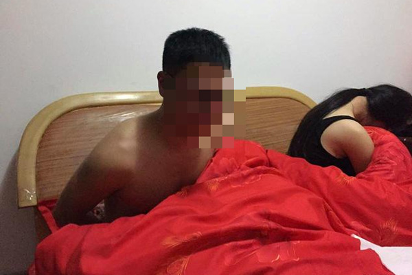 Vợ ngoại tình bị chồng bắt quả tang nhưng bất ngờ tố mình chỉ là nạn nhân bị cưỡng hiếp và cái kết xoắn não không ai ngờ-1