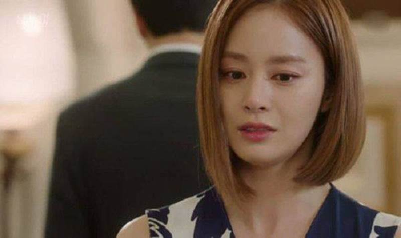 2h sáng sờ bên cạnh chẳng thấy chồng đâu, tôi sốc nặng biết việc anh làm trong phòng chị dâu-1