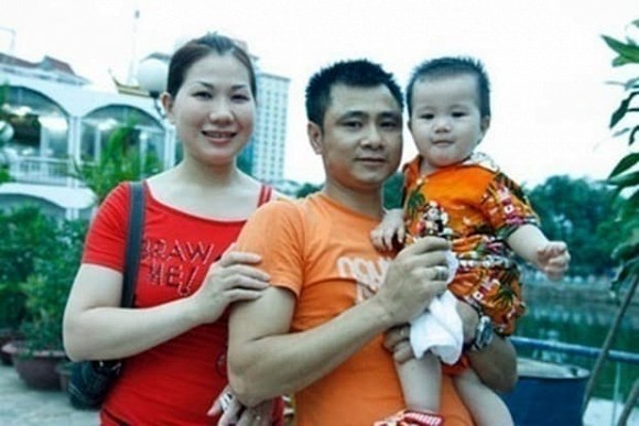 NSND Tự Long hiếm hoi khoe ảnh đầy đủ cả 3 con, con trai lớn với người vợ đầu tiên giờ đã phổng phao?-6