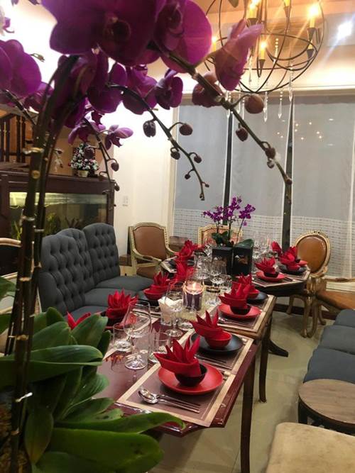 Quách Ngọc Ngoan, Phượng Chanel đăng ảnh trong ngày giỗ bố, lộ nơi đang ở của 2 vợ chồng-3