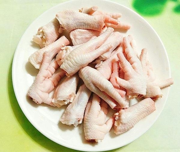 Chân gà rang ruối giòn rụm lai rai ngày mát trời-2