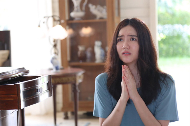 Làm dâu 5 năm, lần đầu tiên được mẹ chồng tặng quà, tôi đang mừng thì bàng hoàng khi nghe bí mật bà tiết lộ-1