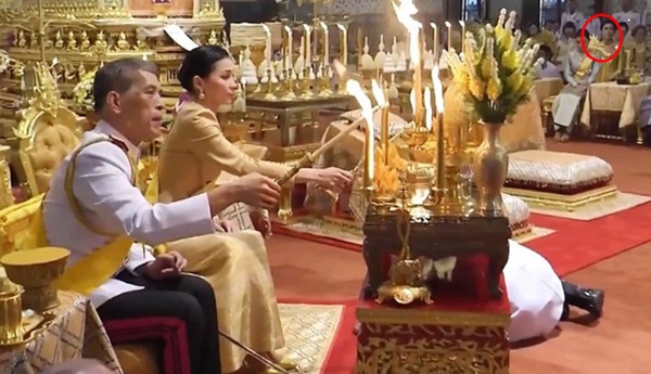 Hoàng quý phi Thái Lan đột ngột vắng bóng trong sự kiện hoàng gia, Hoàng hậu Suthida khẳng định vị trí của mình bằng chi tiết đầy tinh tế-2