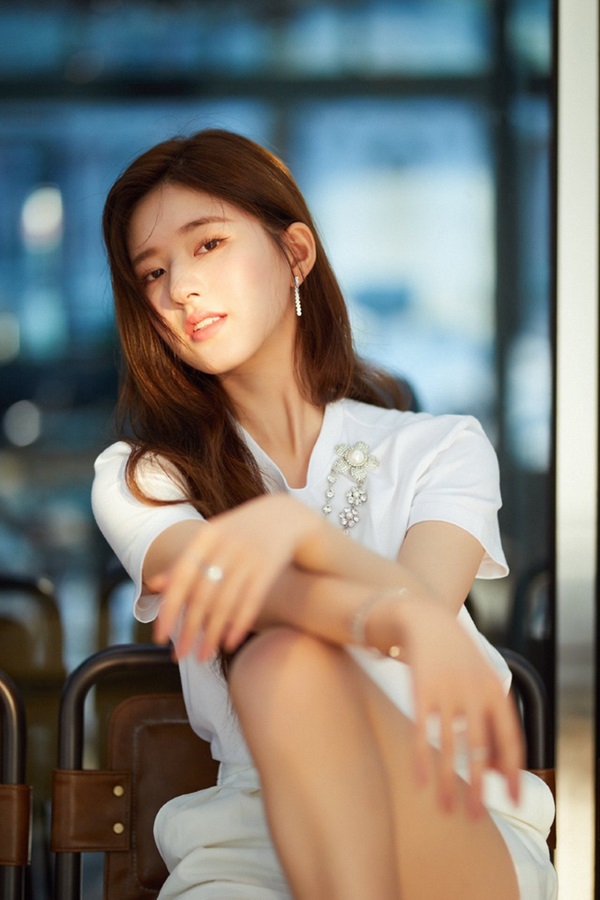 Top 4 cung Hoàng đạo thi nhau tỏa sáng từ giữa tháng 10: Ra đường gặp quý nhân, đến chỗ làm được sếp đề bạt, con đường sự nghiệp rộng mở-2