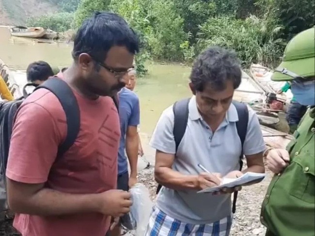 Những hình ảnh đầu tiên của 19 người được cứu từ Thủy điện Rào Trăng-1