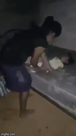 Đoạn clip bé gái 1 tuổi bị một người phụ nữ đánh đập, khóc thét trong đau đớn khiến dư luận căm phẫn-1