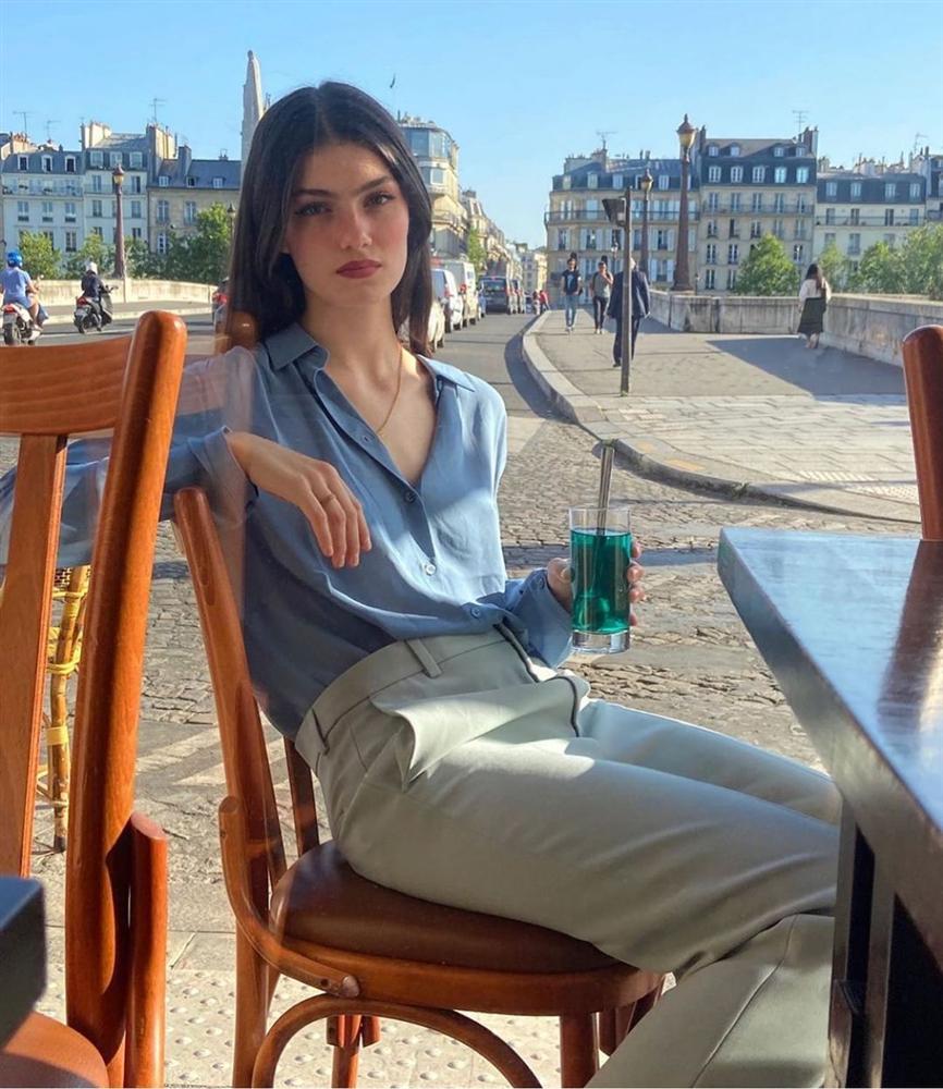 Rồi bạn cũng sẽ duyên dáng như một quý cô Paris, chỉ cần có trong tay 6 món đồ mùa lạnh đầy lãng mạn này-5