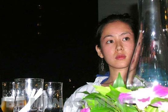 Son Ye Jin lại gây bão MXH nhờ loạt ảnh mặt mộc tự nhiên được chụp ở điều kiện thiếu ánh sáng