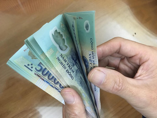 Chê bai bạn gái vì luôn tặng quà ít tiền hơn mình: Anh tặng giày 2 triệu, em tặng lại đồ 1,7 triệu, chàng trai bị đá bay không thương tiếc-2