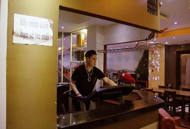 Nam ca sĩ khiến cá sấu” Quỳnh Nga yêu thầm 2 năm ở nhà 200 tỷ, U40 vẫn chưa vợ-13