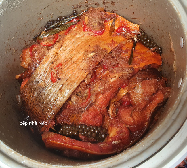 Mẹ 8x chỉ cách kho cá vừa nhàn vừa ngon bằng nồi cơm điện, hội chị em lười ai cũng có thể học theo dễ dàng-6