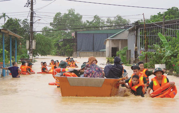 Tiếp bước Thuỷ Tiên, MC Trấn Thành xung phong đóng góp 300 triệu đồng, kêu gọi và quyết định đến miền Trung cứu trợ-2