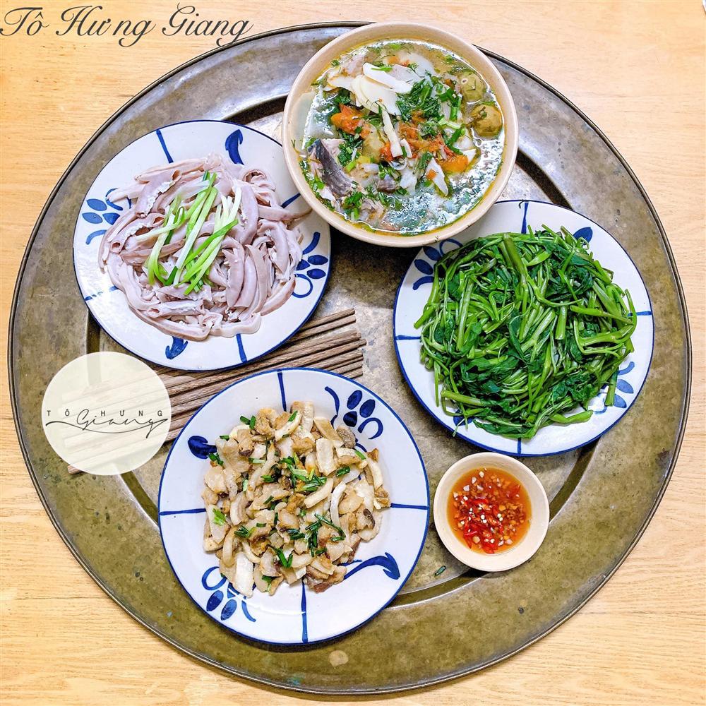 Food blogger Tô Hưng Giang bật mí khả năng nấu nướng của ông xã và kế hoạch nghỉ phép trong ngày 20/10-12