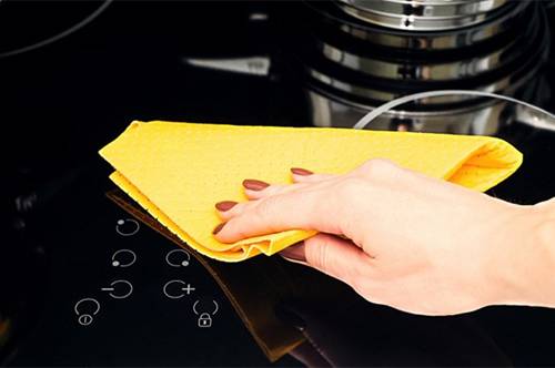 Cách vệ sinh bếp từ để tăng hiệu suất nấu nướng và luôn sạch bóng như mới-1