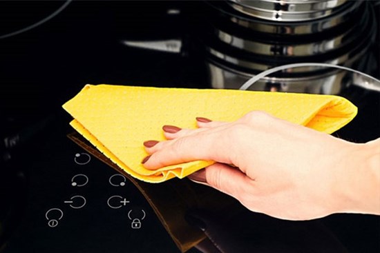 Cách vệ sinh bếp từ để tăng hiệu suất nấu nướng và luôn sạch bóng như mới