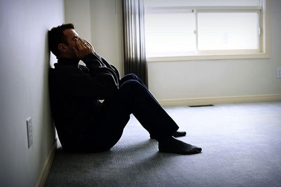 Đứng gọi 20 phút nhưng vợ vẫn không chịu mở cửa, sốt ruột quá tôi phải gọi người phá khóa và khi cánh cửa mở ra tôi lặng người với cảnh tượng trước mắt