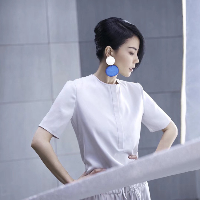 Ngắm loạt ảnh này của Vương Phi, netizen phải thốt lên: Chả trách Tạ Đình Phong mê muội đến vậy”-8