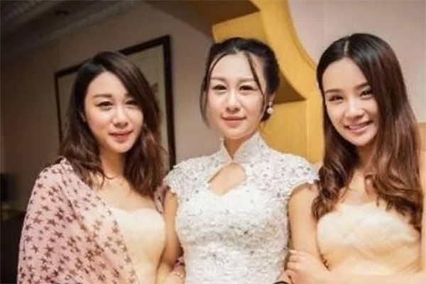 Làm dâu 6 năm không đẻ được nhưng mẹ chồng vẫn quý như vàng, một lần gặp bà từ ngân hàng đi ra, tôi lặng người biết sự thật phía sau-2