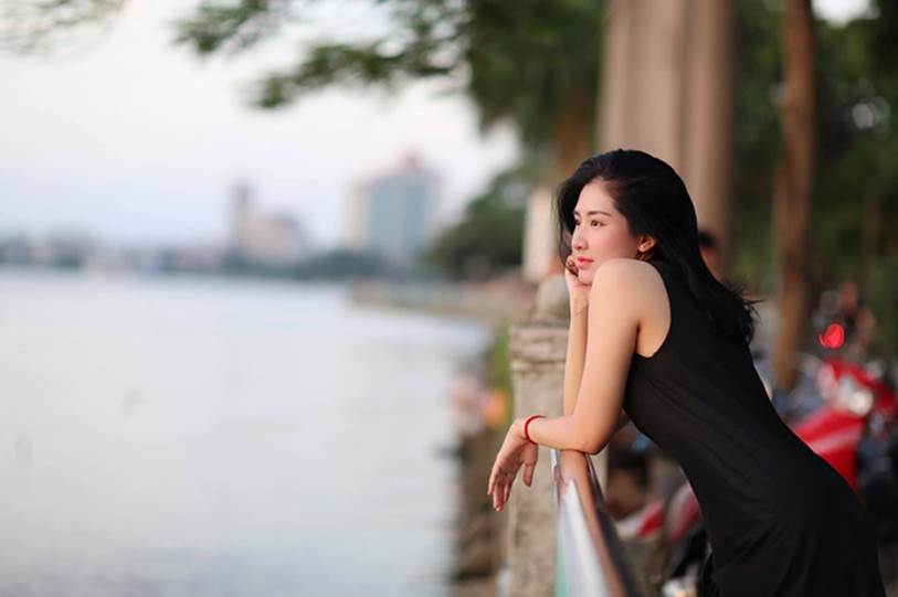 Nữ MC xinh đẹp dẫn bản tin mưa bão khiến cộng đồng mạng xôn xao truy tìm, ngắm loạt ảnh đời thường lại càng bất ngờ vì nhan sắc kiều diễm-8