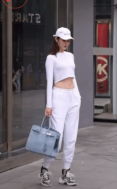 Ngắm street-style Châu Á, chị em bắt thóp chiêu diện đồ chắn gió mùa nhưng vẫn quyến rũ hết cỡ-1