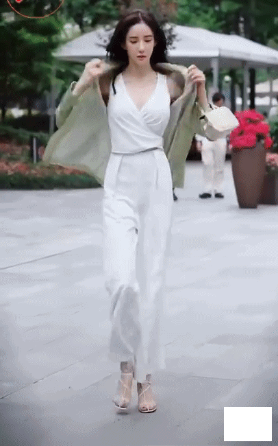 Ngắm street-style Châu Á, chị em bắt thóp chiêu diện đồ chắn gió mùa nhưng vẫn quyến rũ hết cỡ-9