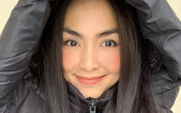 Khoe làn da căng bóng, Tăng Thanh Hà vẫn để lộ dấu hiệu tuổi tác ở điểm này-10