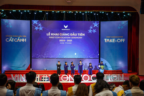 Đại học VinUni khai giảng năm học đầu tiên-9