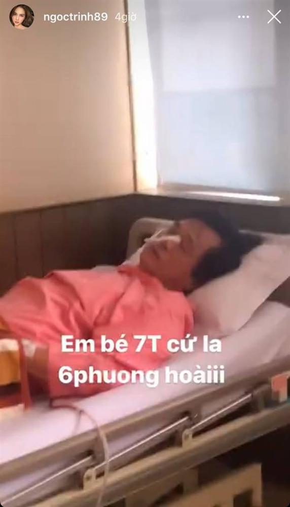 Bố nhập viện phẫu thuật, Ngọc Trinh đích thân kề cạnh chăm sóc: Khoảnh khắc nắm tay cha gây xúc động!-4
