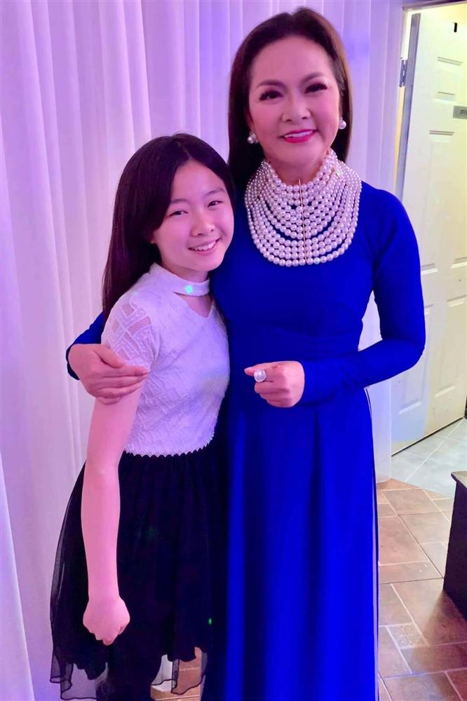 Ca sĩ Như Quỳnh nhan sắc thay đổi, làm mẹ đơn thân ở tuổi 50-14