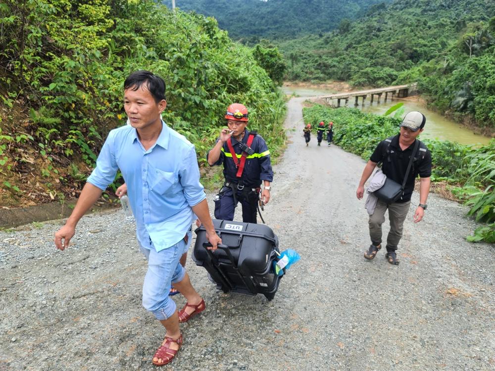 Hiện trường vụ sạt lở ở Rào Trăng 3 nhìn từ flycam-3