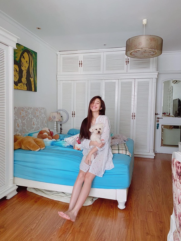 Hiền Thục bật mí chiêu trụ nhan không cần mỹ phẩm đắt tiền: Bụng gọn, da & tóc bóng đẹp nhờ vào 9 bước tại khung giờ vàng-5