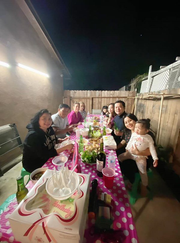 Sang Mỹ định cư với vợ, Hoàng Anh ở nhà chăm con, làm vườn giờ quả sai lúc lỉu-10