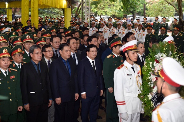 Nghẹn ngào tiễn đưa 13 cán bộ, chiến sĩ hy sinh ở Rào Trăng 3-2